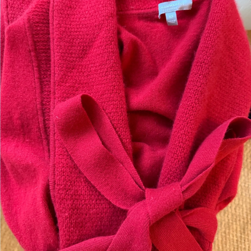 Neiman Marcus Vibrant Red Cashmere robe - Picture 3 of 6